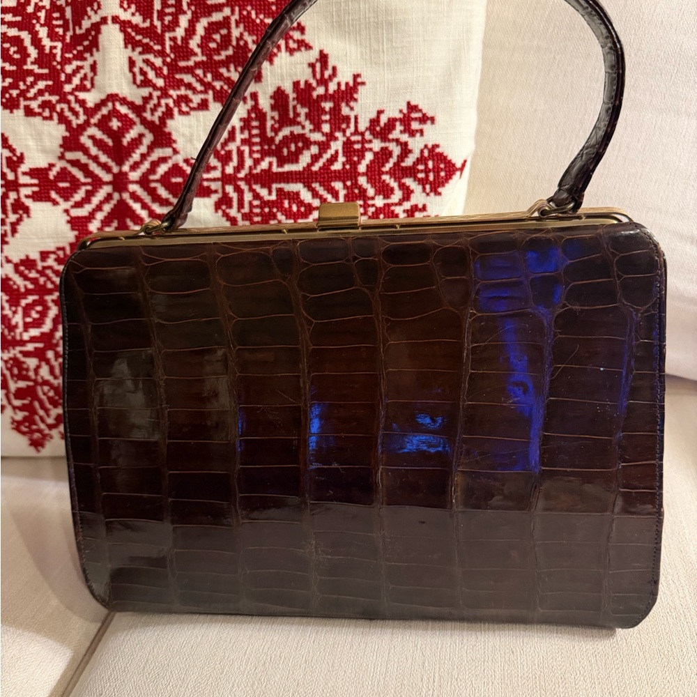 Elegant High End Vintage Brown Crocodile-Embossed Handbag